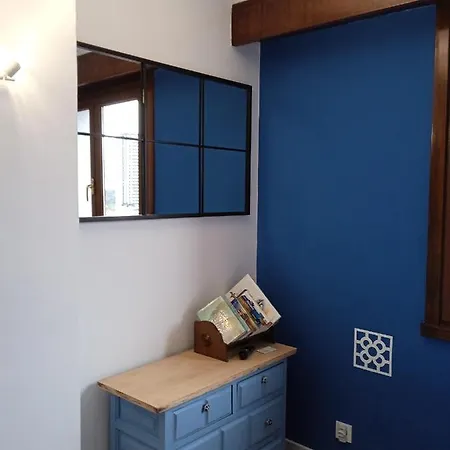 Habitación en casa particular Superviews, Parking 24h Vigilado Incluido Y Netflix En Habitación Independiente Con Baño Privado En Particular, Français&english Bilbao