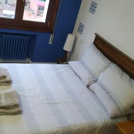 Privatunterkunft Superviews, Parking 24h Vigilado Incluido Y Netflix En Independiente Con Bano Privado En Particular, Francais&english *