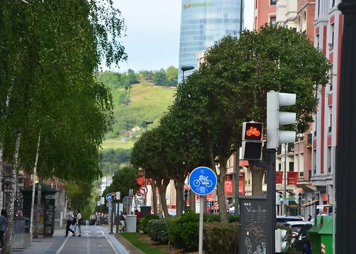 Homestay Superviews: Private With Bath, Parking & Netflix